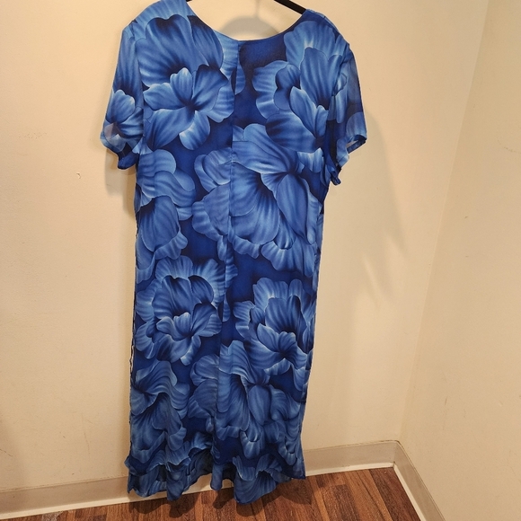 MINT JULEP Plus Size Floral Blue Maxi Dress size 3X - Picture 12 of 13